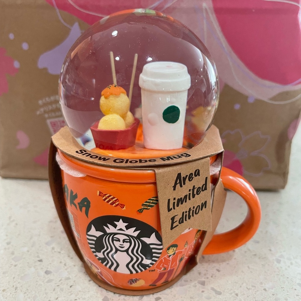 Starbucks Osaka exclusive snowglobe cup